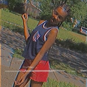 Meet your Posher, Lamya